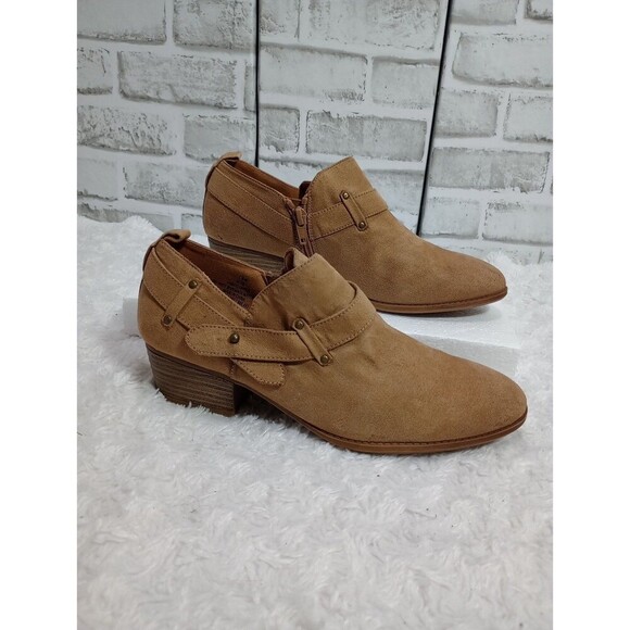 Makalu Shoes - Makalu Women’s Elvie Tan Faux Leather Heeled Ankle  Boots Size 7.5M